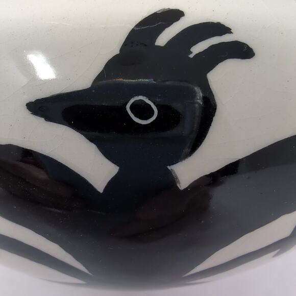 VTG Pottery Planter Cream Black Thunderbird Signed Ruth S. 1980 Hobbyist Piece - Picture 9 of 14